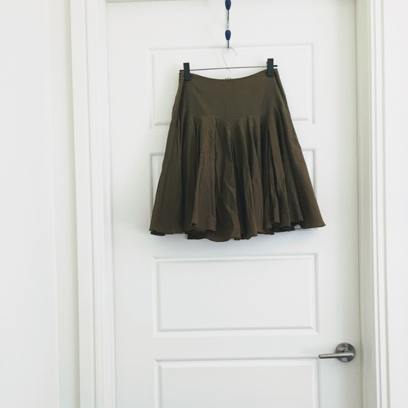 Club Monaco fit flare skirt in olive / khaki, 0 - Picture 2 of 5